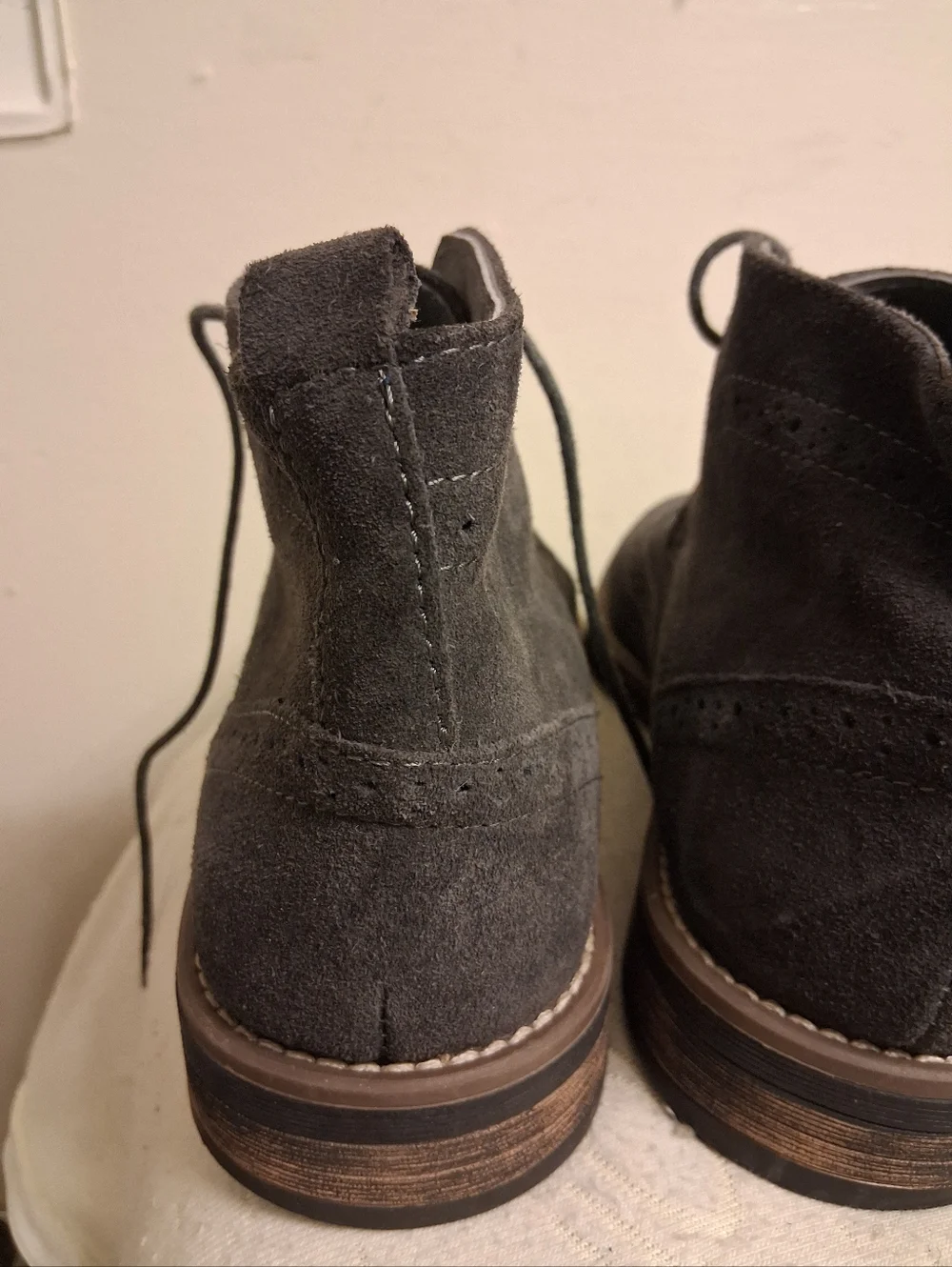 Men's Grey BRUNO MARC Suede Chukka Brogue Boots Size 8